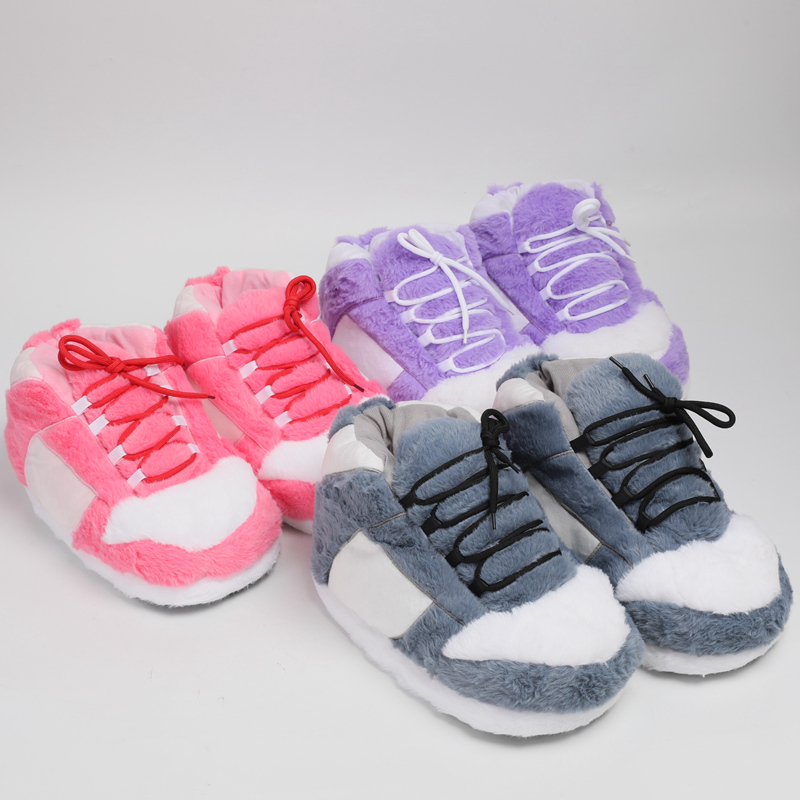 Warme pluche sneakerpantoffels - Sneaker Care Set recensie en prijs